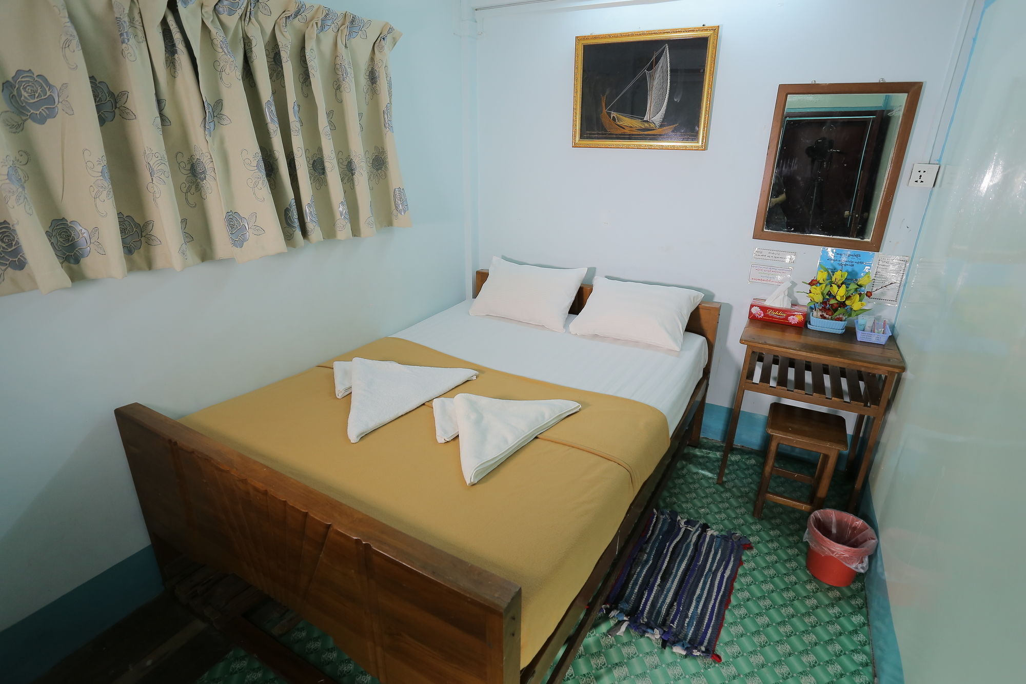 Chan Myae Thar Guest House Янгон Екстер'єр фото